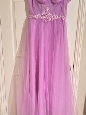 Women’s Lavender Tulle Prom Dress with Floral Waist